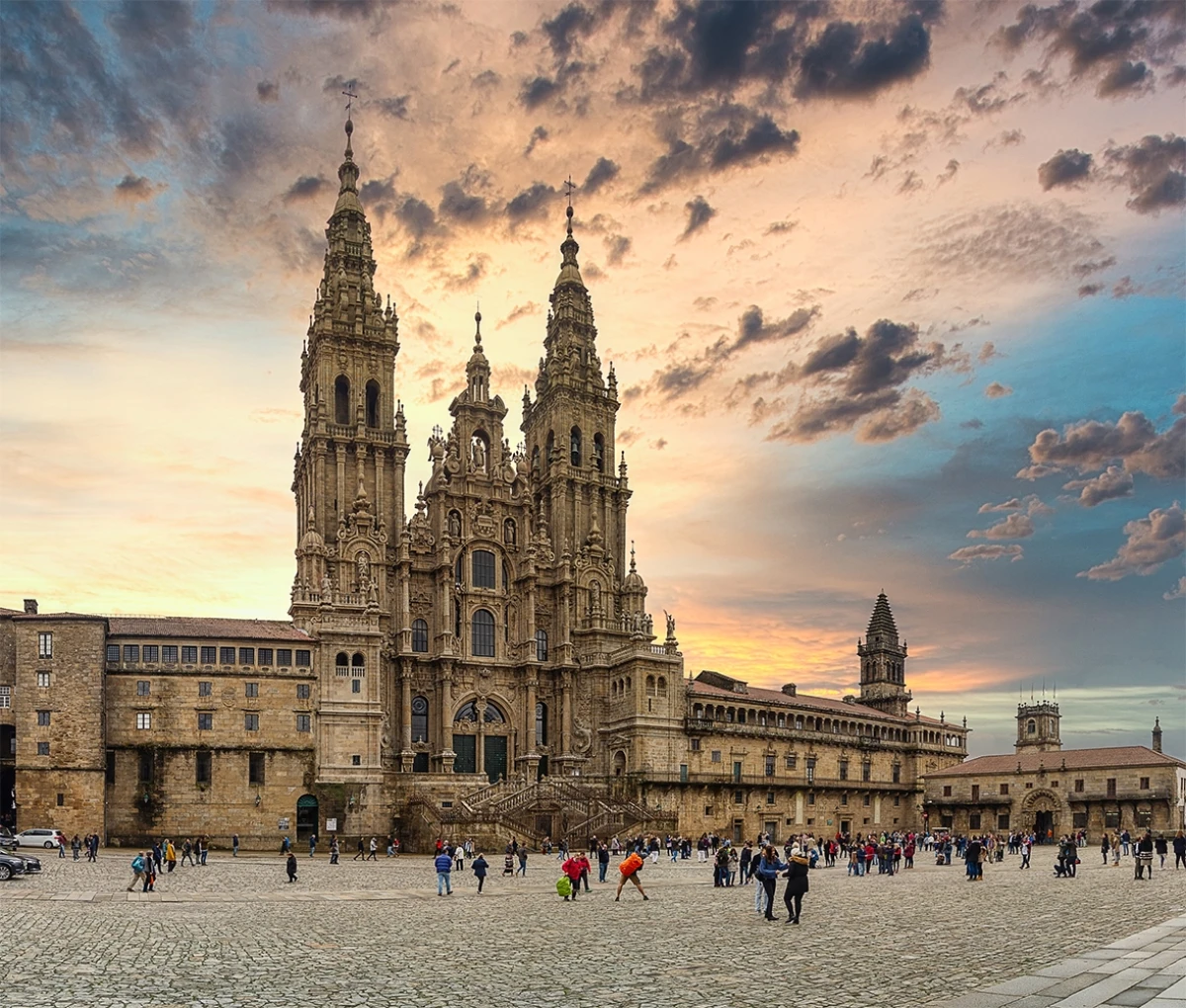 LA CATEDRAL DE SANTIAGO DE COMOPOSTELA